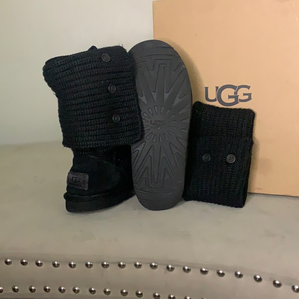 UGG BOOTS